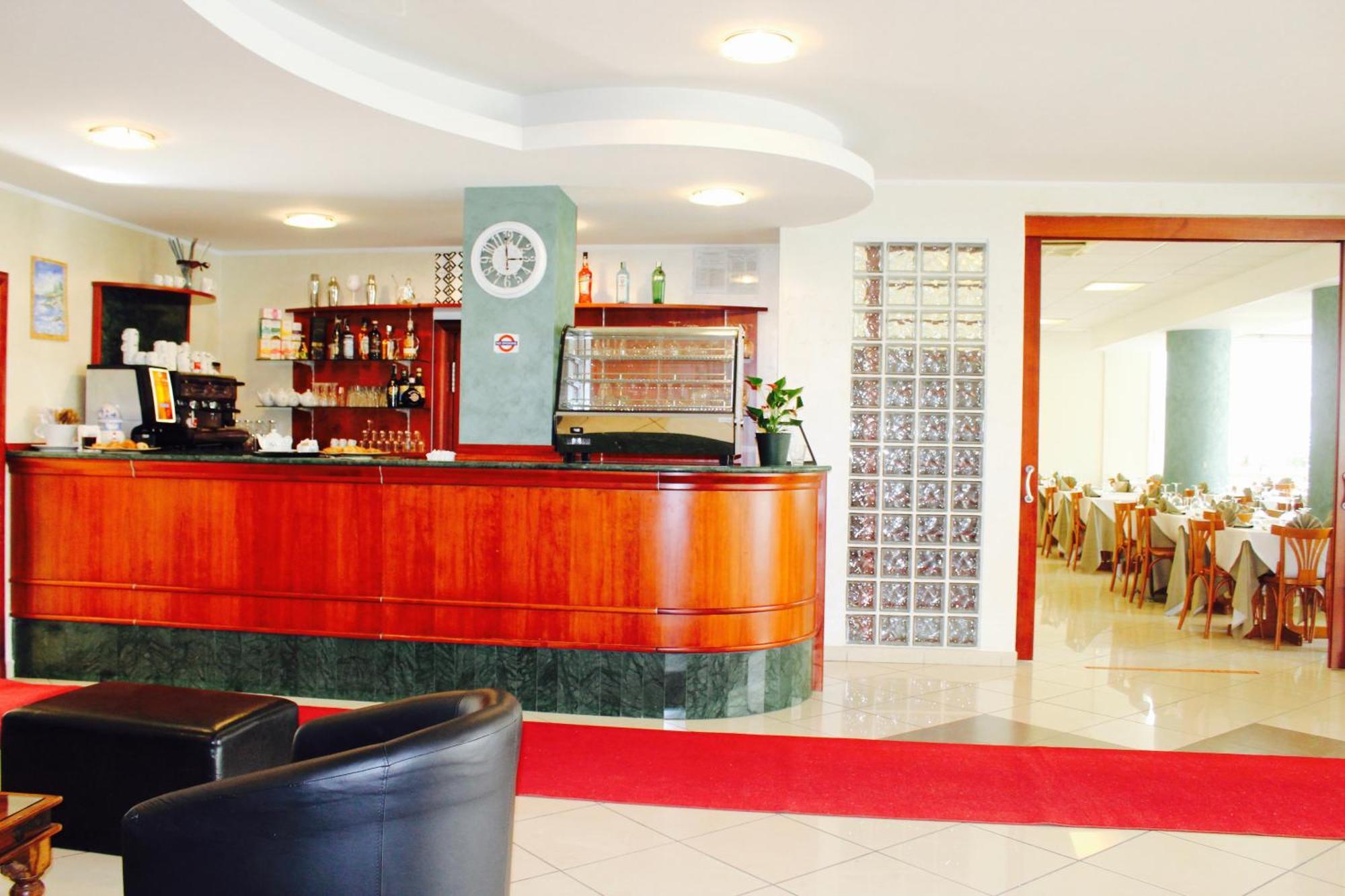 Blue Hotel 切塞纳蒂科 外观 照片