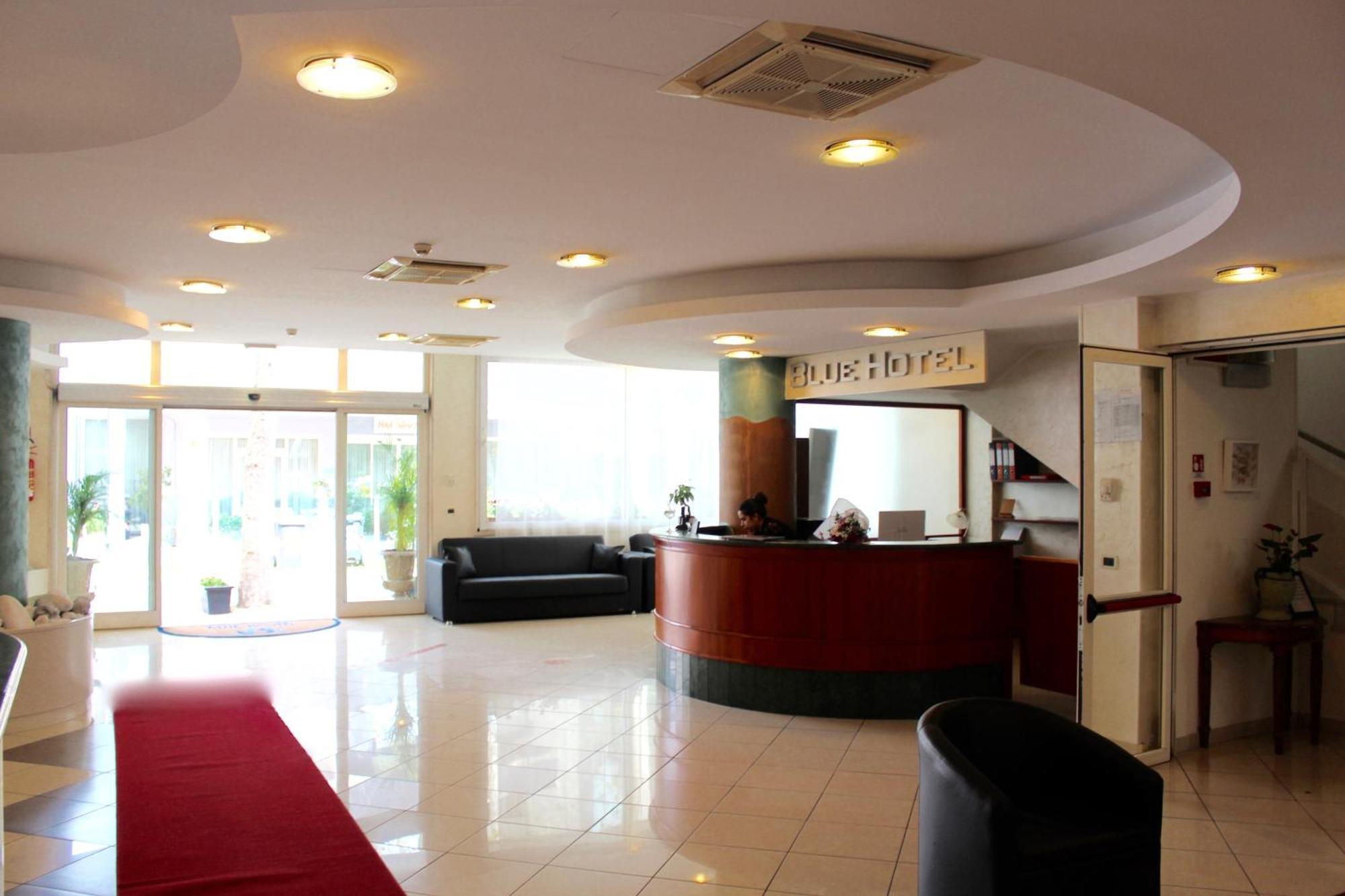 Blue Hotel 切塞纳蒂科 外观 照片