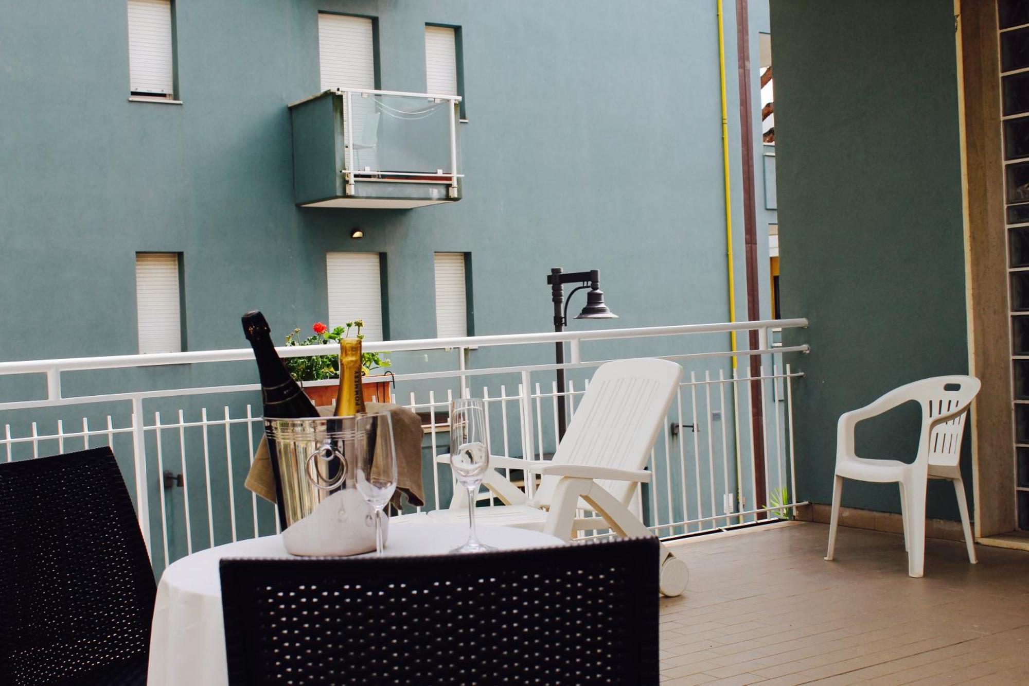 Blue Hotel 切塞纳蒂科 外观 照片
