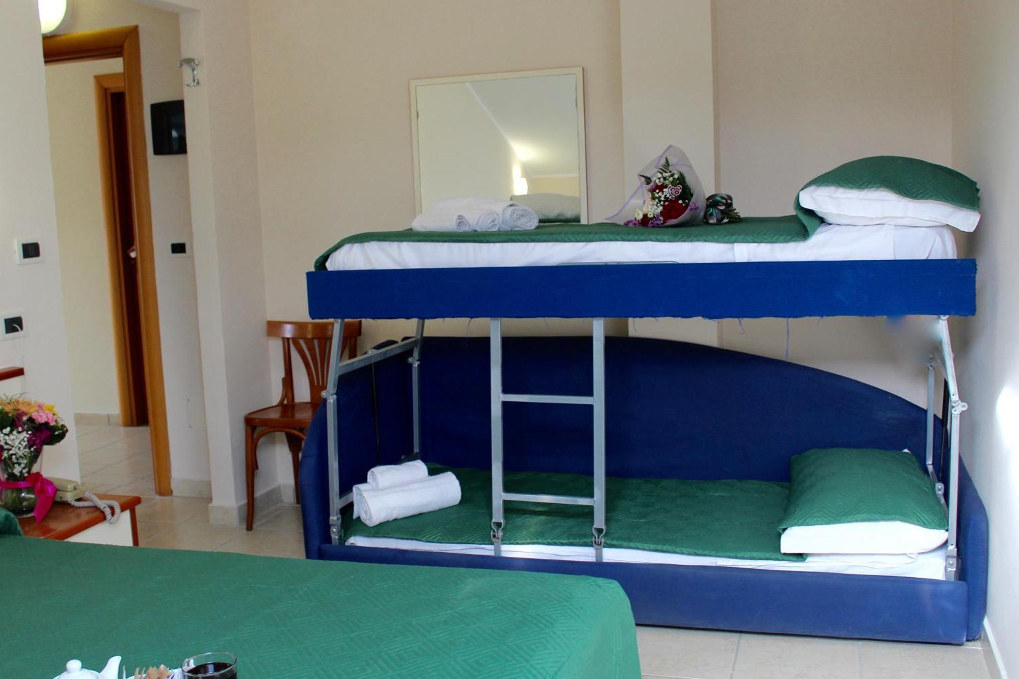 Blue Hotel 切塞纳蒂科 外观 照片